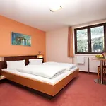 Stern 3*
